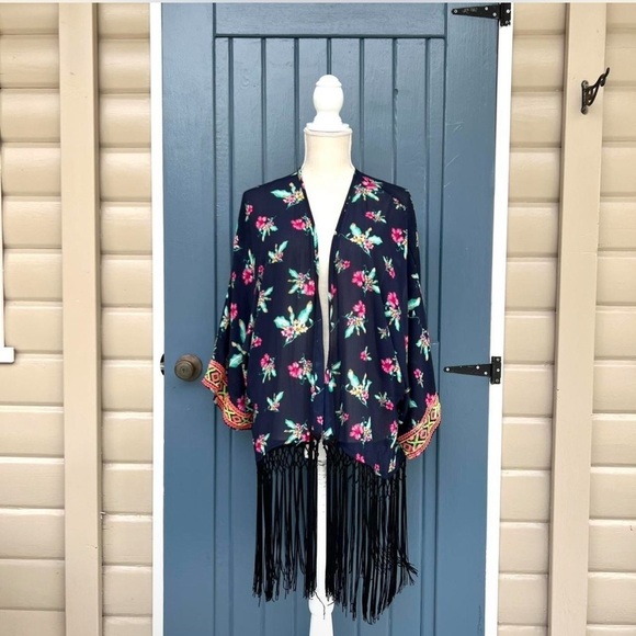 Sweet Rain Navy blue floral kimono with fringe trim Women Size medium - Picture 3 of 5